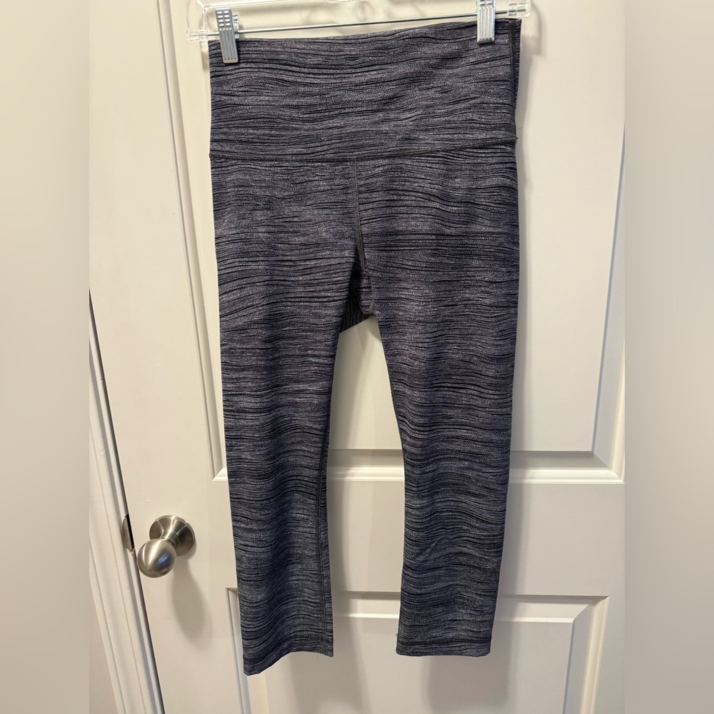 Lululemon black & white Leggings
